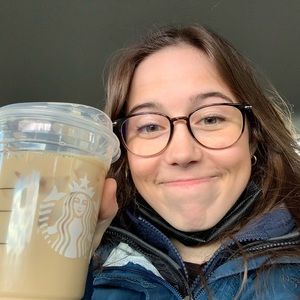 Meet your Posher, Eva